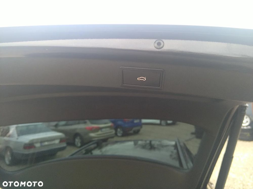 Skoda Octavia 2.0 TDI Edition DSG - 14