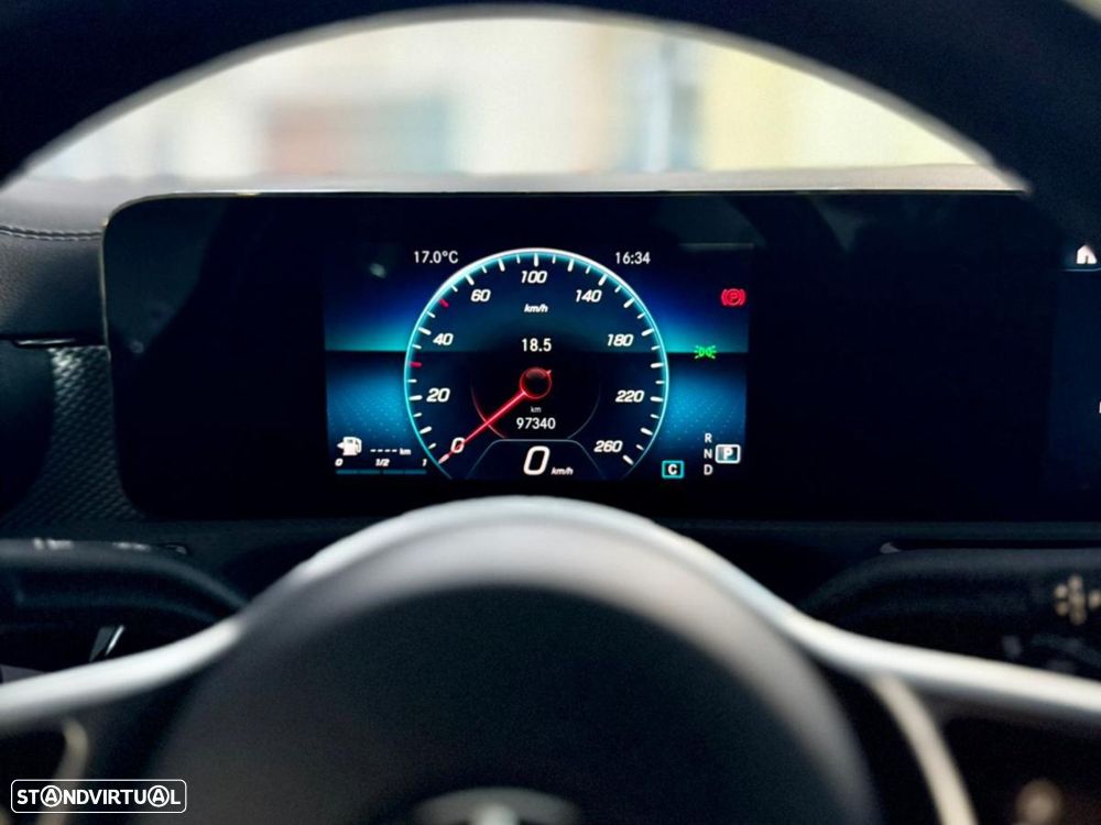 Mercedes-Benz CLA 220 - 20