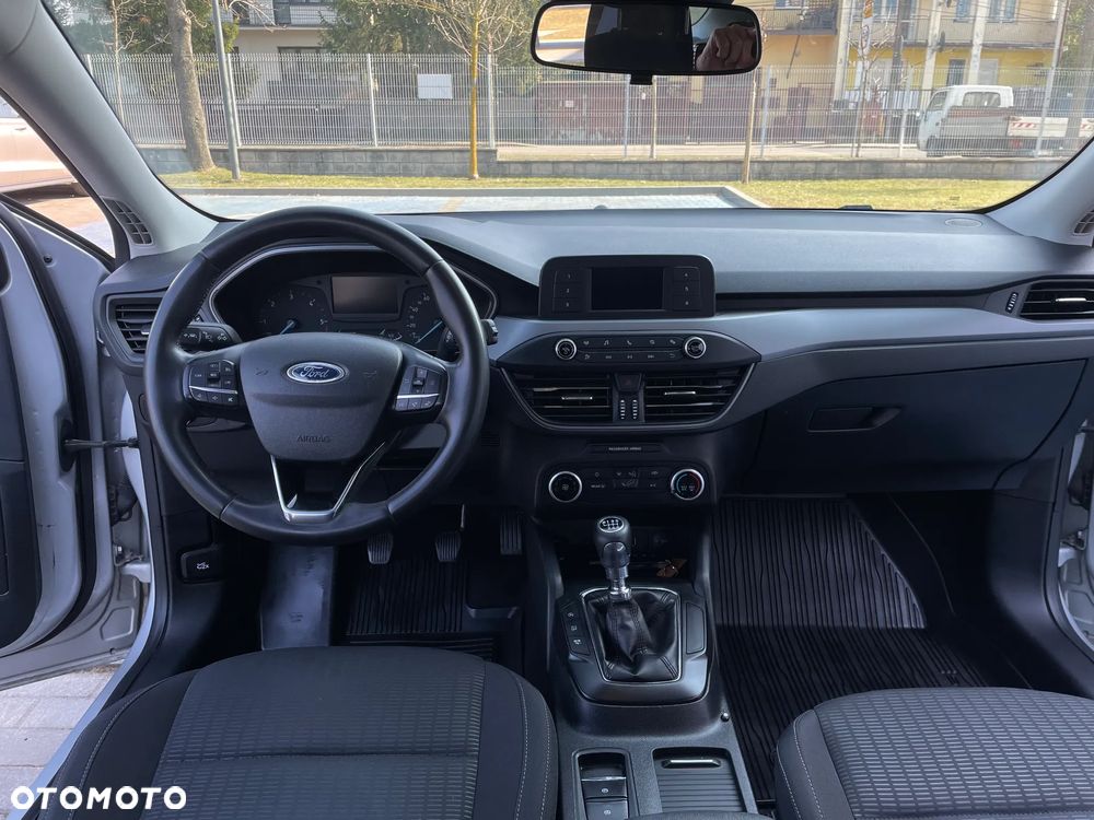 Ford Focus - 10