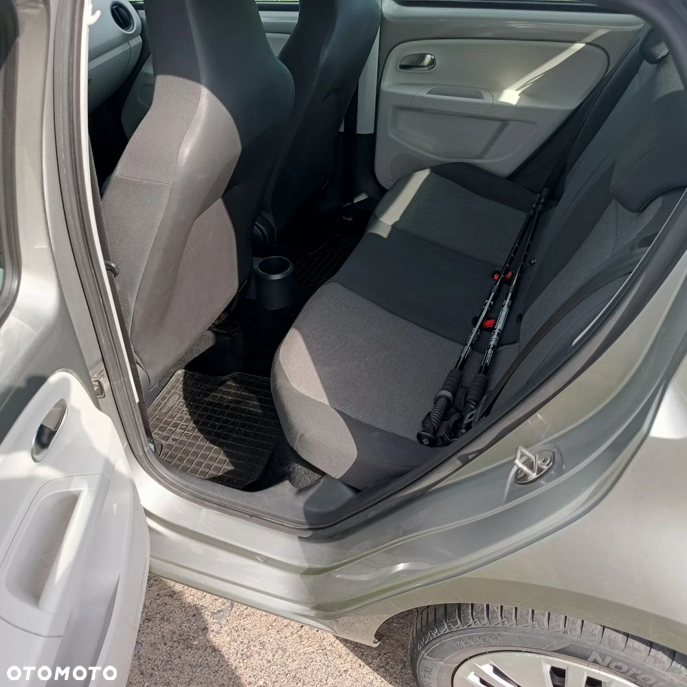 Volkswagen up! 1.0 street - 7