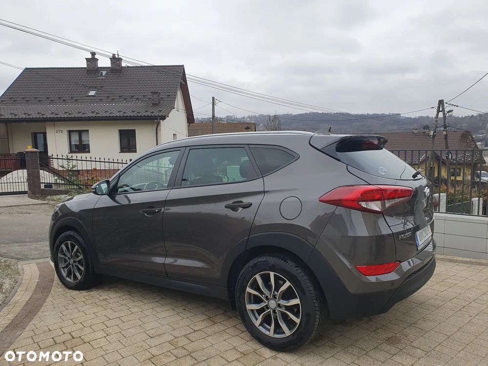 Hyundai Tucson 1.7 CRDI BlueDrive Comfort 2WD - 26