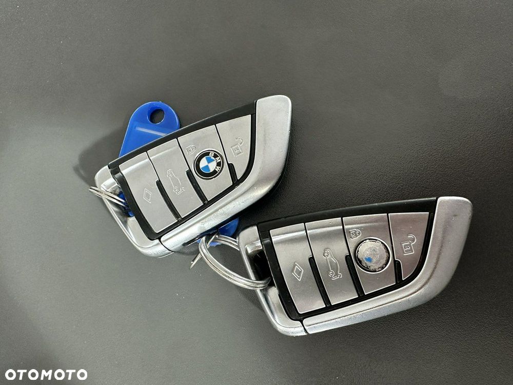 BMW Seria 5 520d Luxury Line - 38