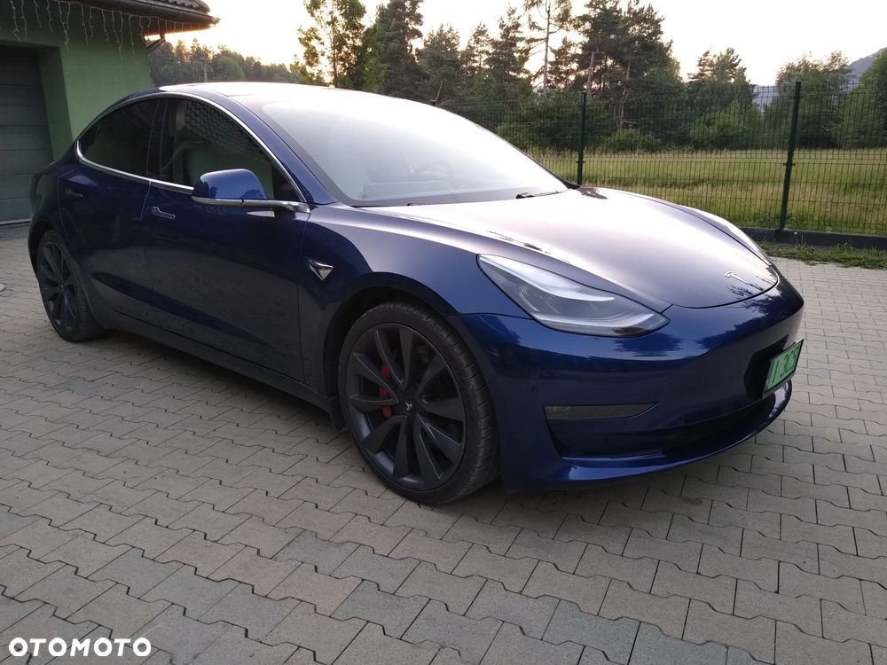 Tesla Model 3 ver-langstreckenbatterie-allradantrieb-dual-motor-performance - 4