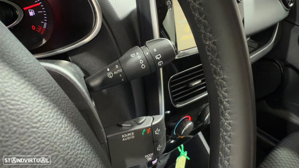 Renault Clio ENERGY TCe 120 INTENS - 23