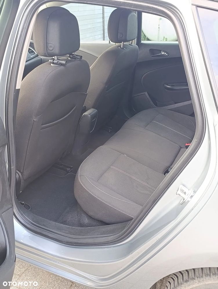 Opel Astra 1.4 Turbo - 16