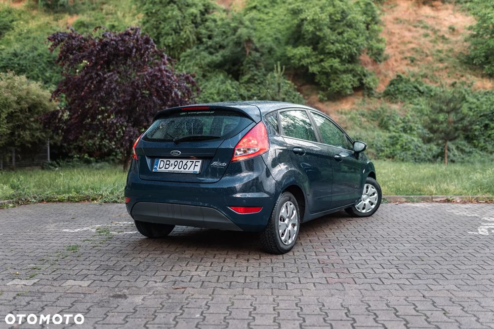 Ford Fiesta 1.25 Trend EU5 - 6