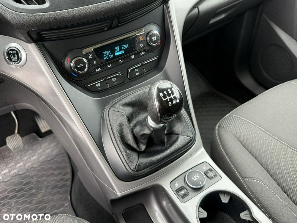 Ford Kuga - 24