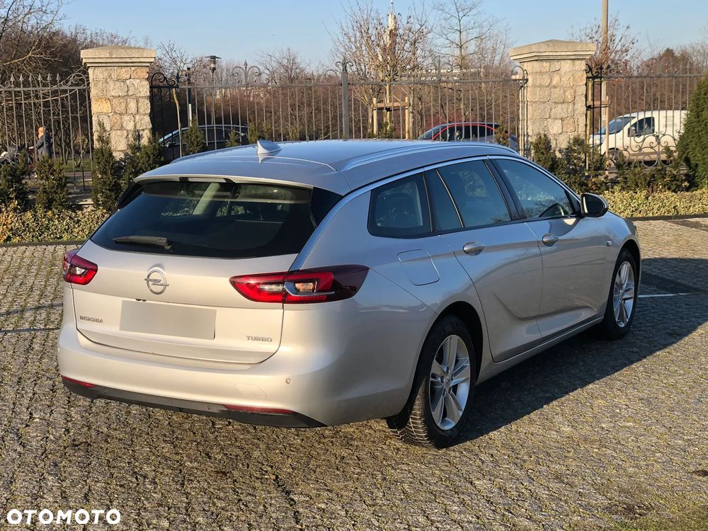 Opel Insignia - 18