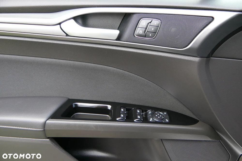 Ford Mondeo 2.0 Ti-VCT Titanium - 37