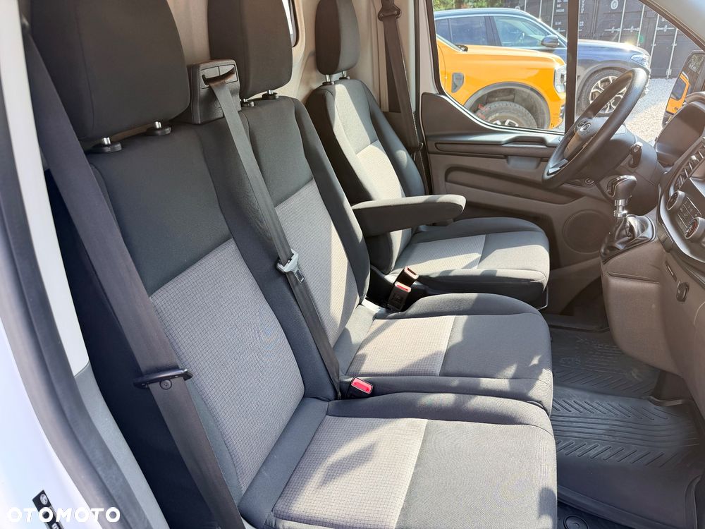 Ford Transit Custom - 19