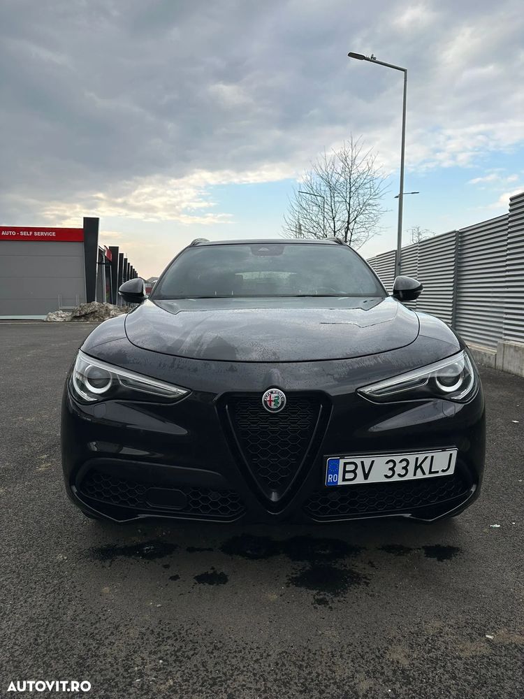 Alfa Romeo Stelvio 2.0 Turbo AWD AT8 Veloce - 3