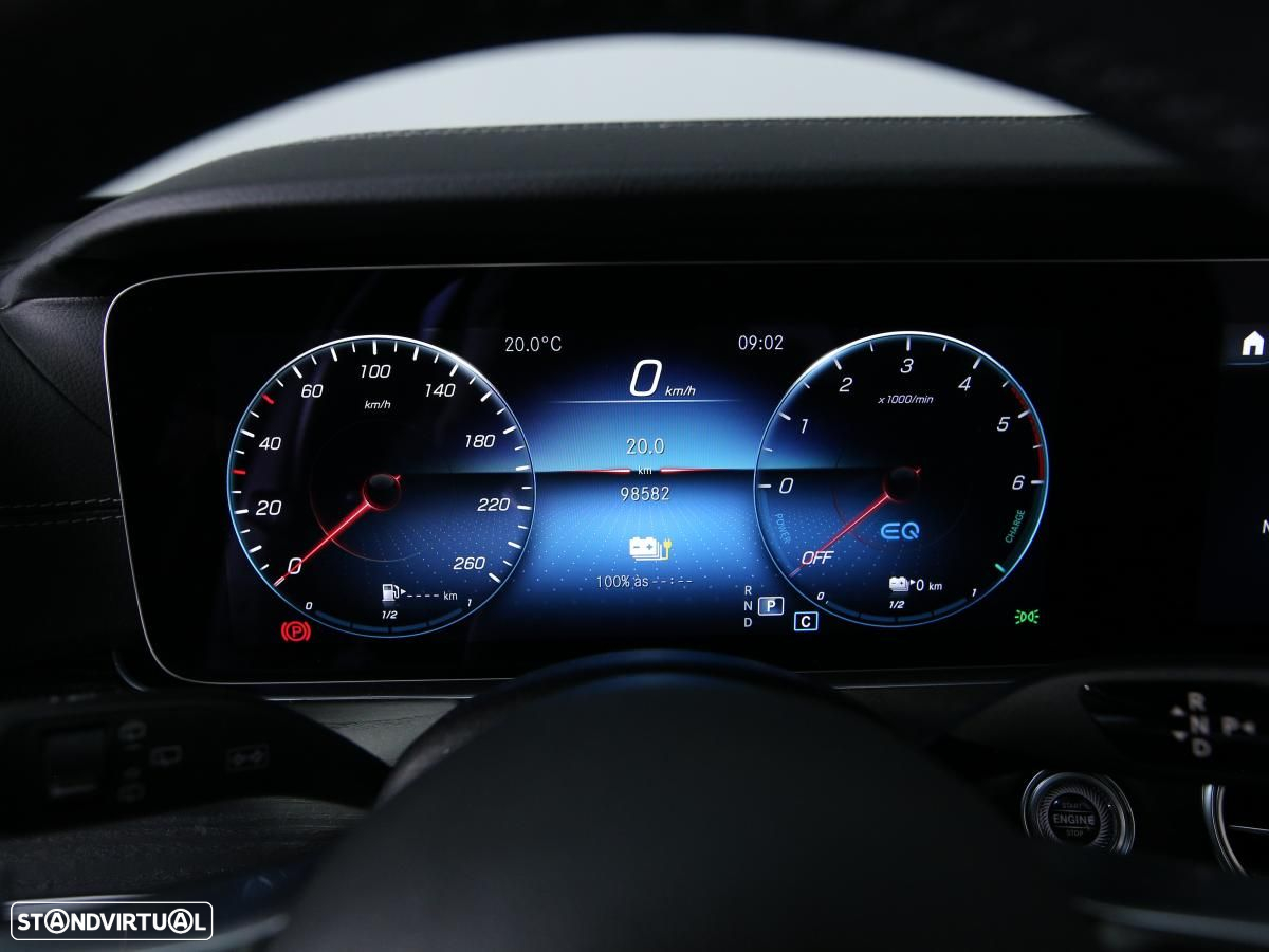Mercedes-Benz E 300 de AMG Line - 19
