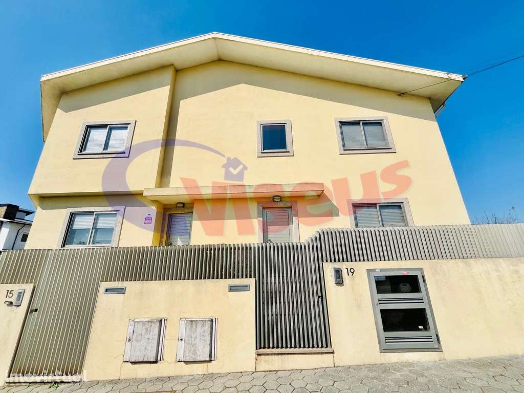 Andar Moradia T3 Próximo à Praia - Grande imagem: 2/37