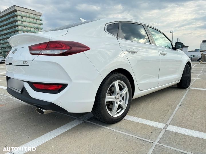 Hyundai i30 1.4 T-GDi 140CP 5DR 7DCT Exclusive - 12