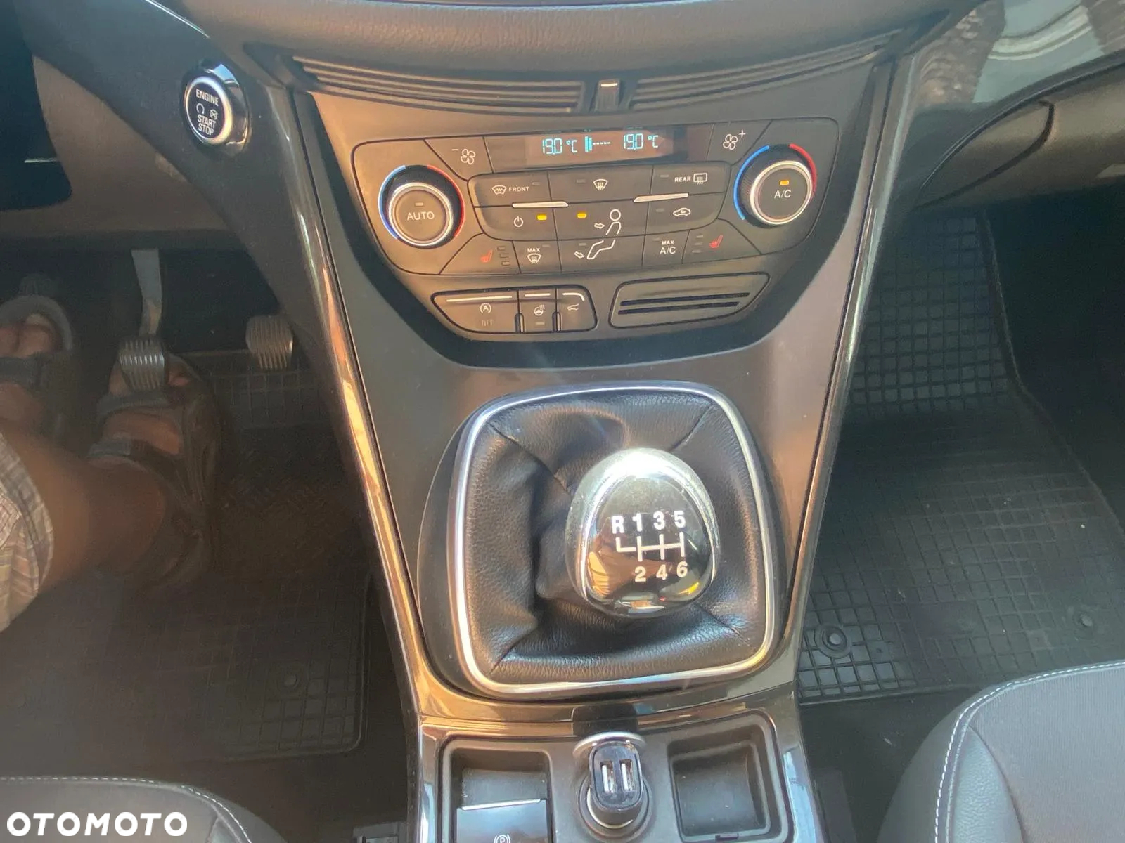 Ford Kuga 1.5 EcoBoost FWD Titanium ASS MMT6 - 15