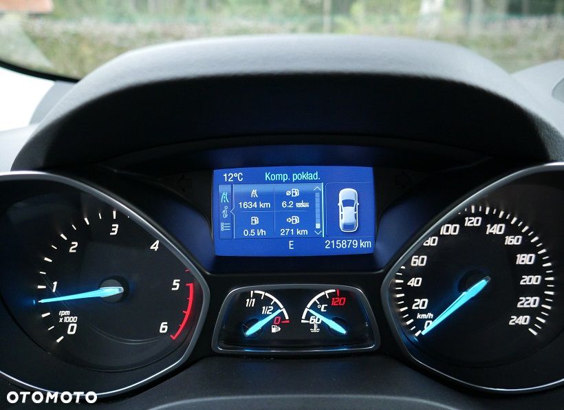 Ford Kuga - 27