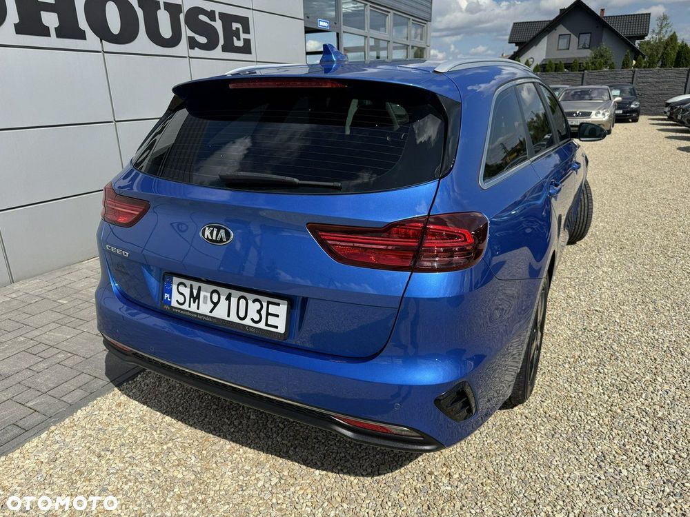 Kia Ceed - 4