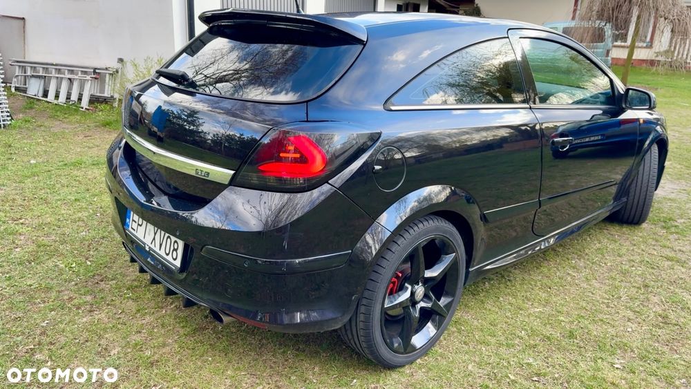 Opel Astra 2.0 T Sport - 13