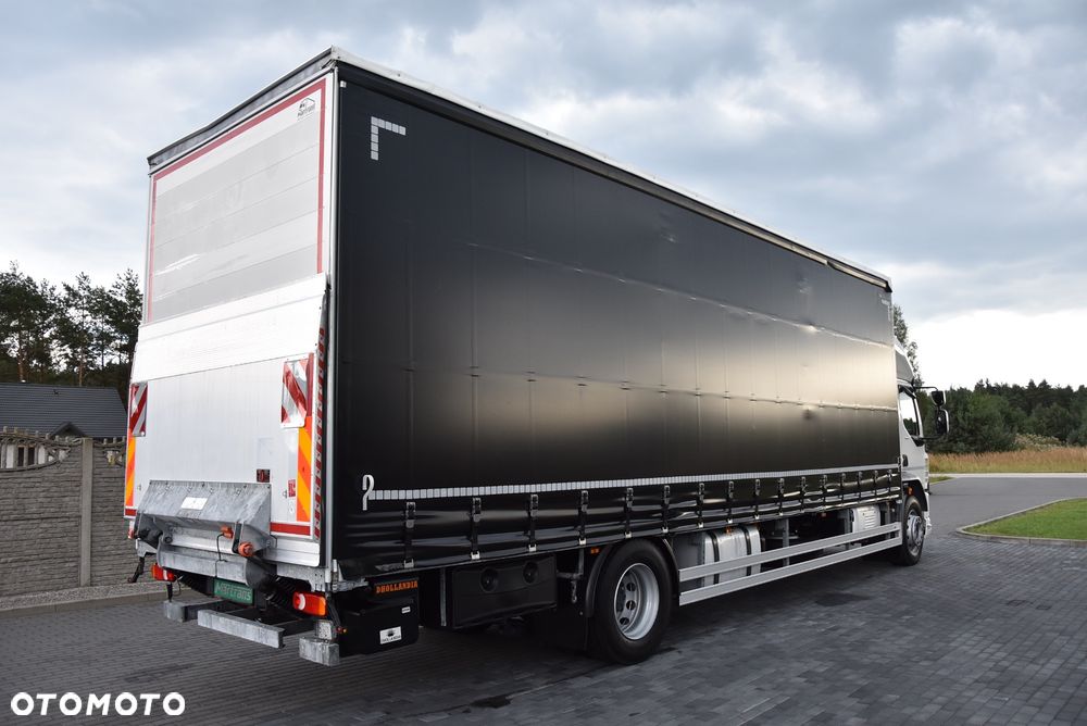 DAF LF 260 / DMC 18000 KG / FIRANA 9,0 M / 22 EUROPALETY / WINDA DHOLLANDIA 2000 TONY UDŻWIGU / AUTOMAT / STAN IDEALNY/ SOLON  POLSKA  !! - 5