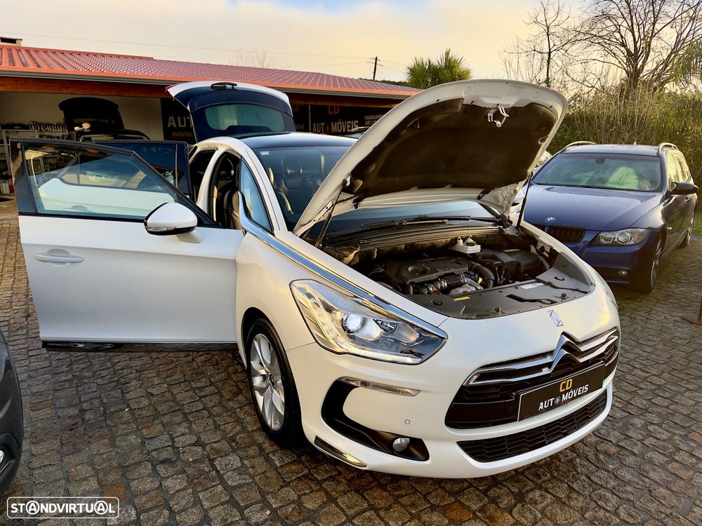 Citroën DS5 e-HDi 115 EGS6 SoChic - 31