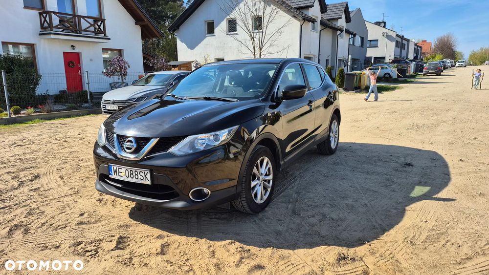 Nissan Qashqai 1.2 DIG-T N-Connecta - 1