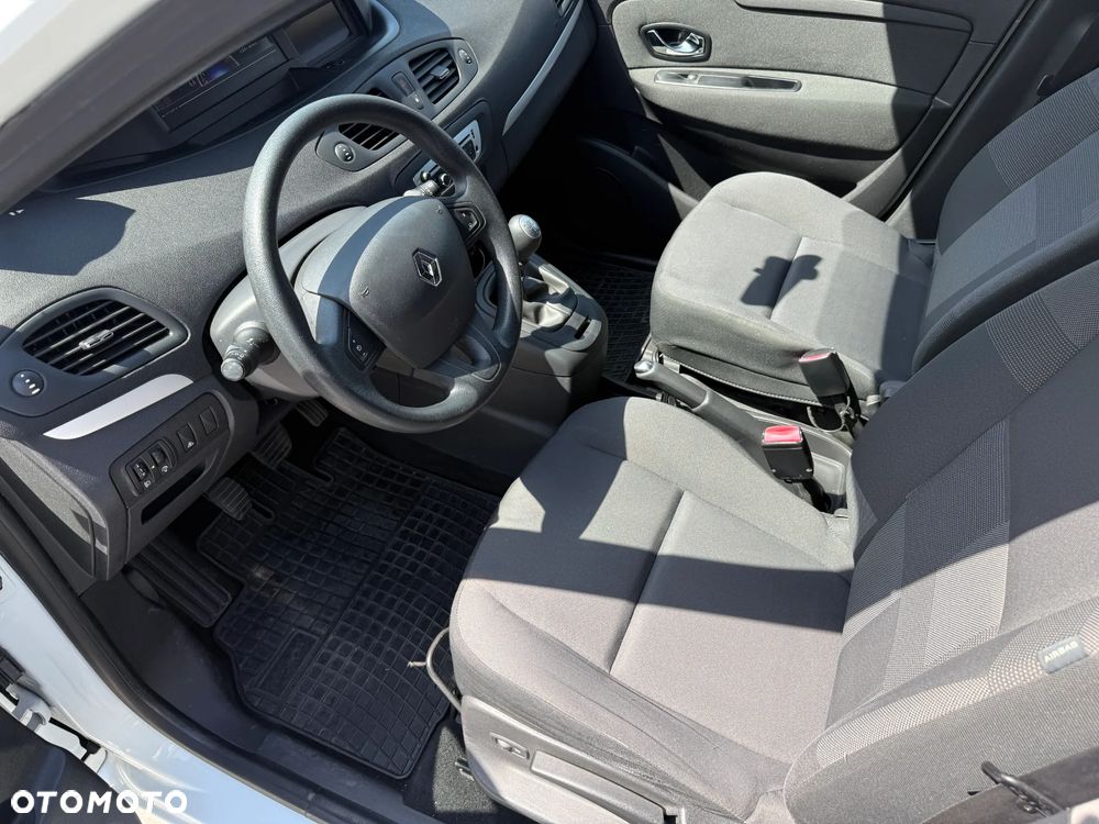 Renault Scenic 1.6 16V TomTom Edition - 16