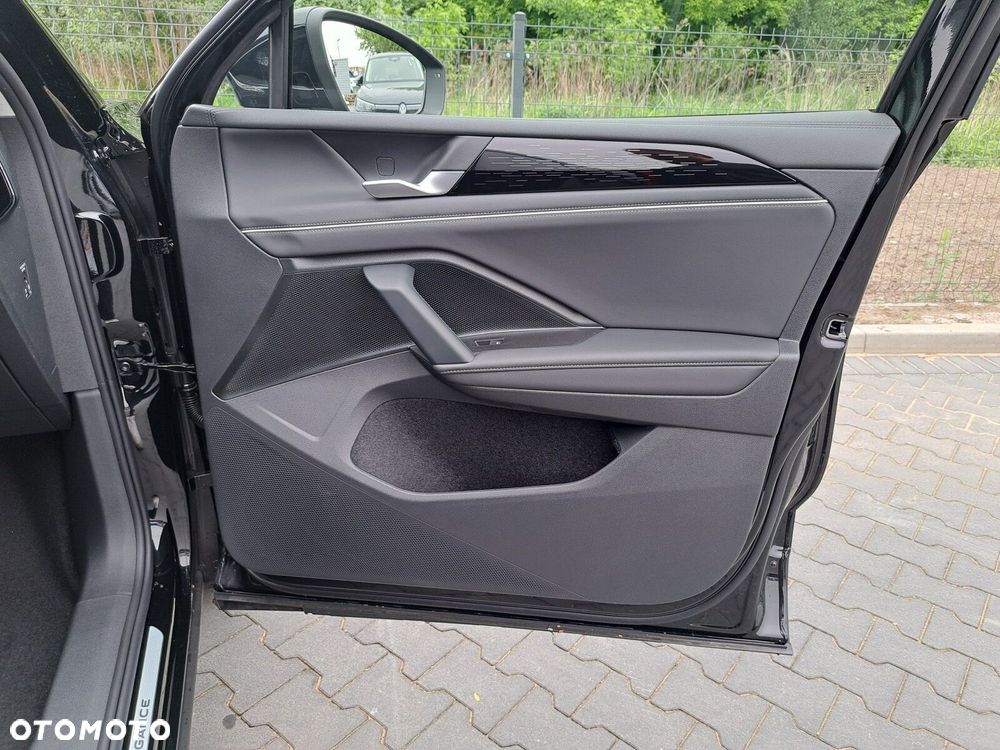 Volkswagen Tiguan 2.0 TDI Elegance DSG - 16