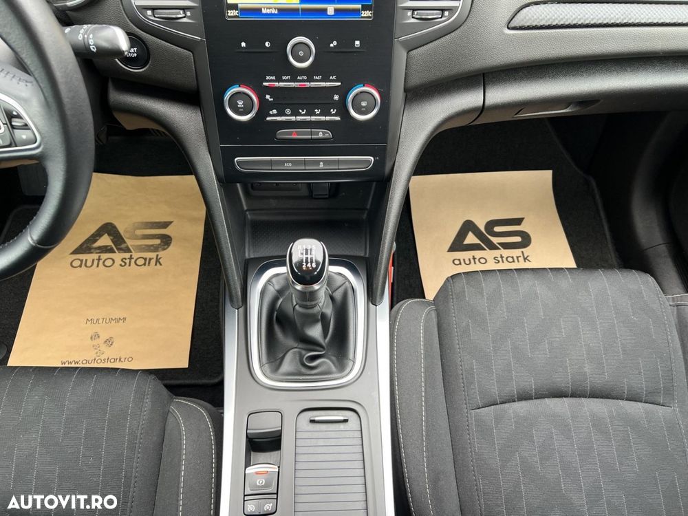 Renault Megane Grandtour TCe 140 GPF LIMITED - 30