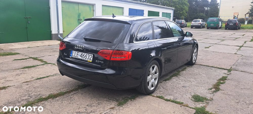 Audi A4 Avant 2.0 TDI DPF Attraction - 3