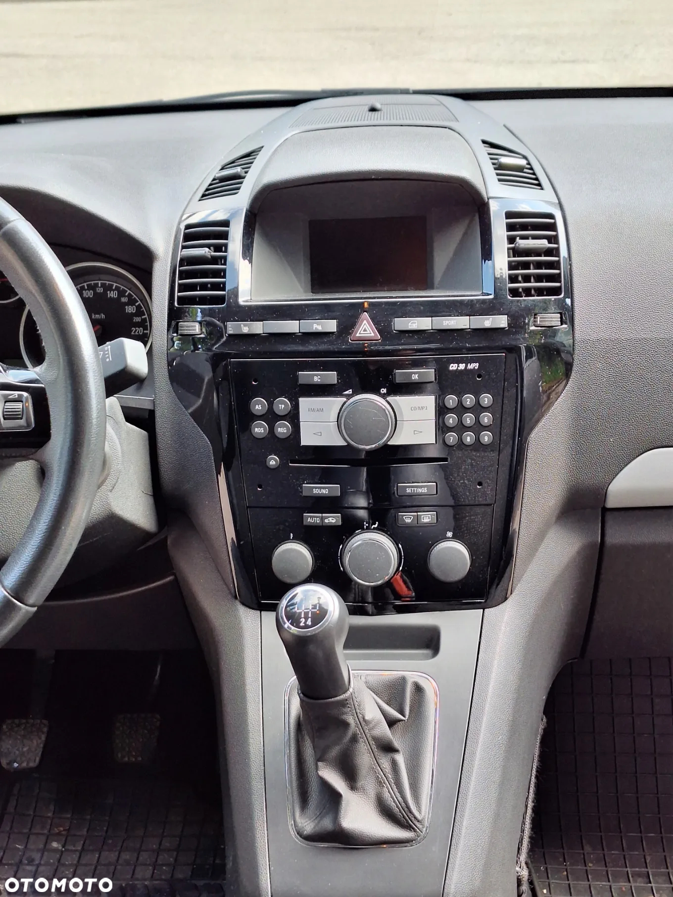 Opel Zafira - 15