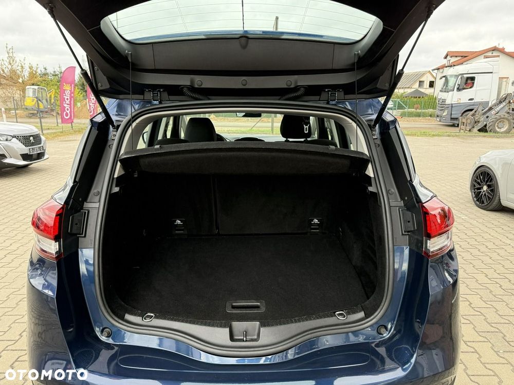 Renault Scenic - 29