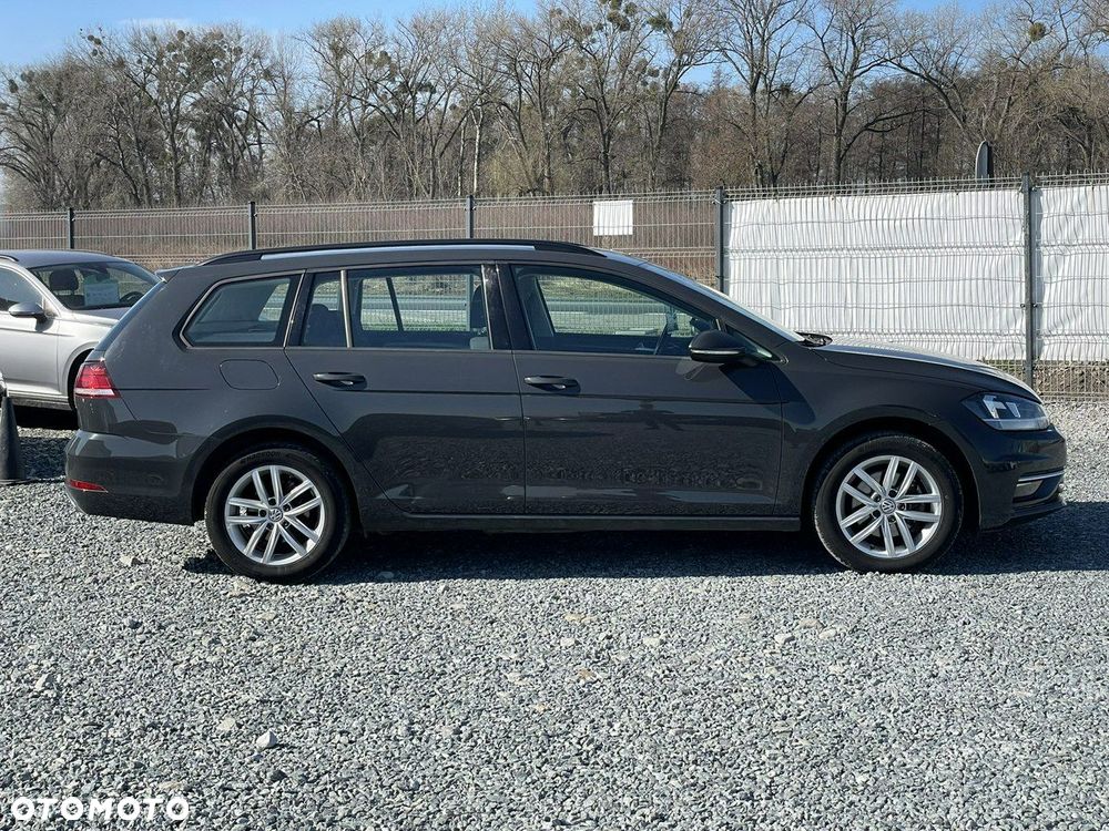 Volkswagen Golf - 5