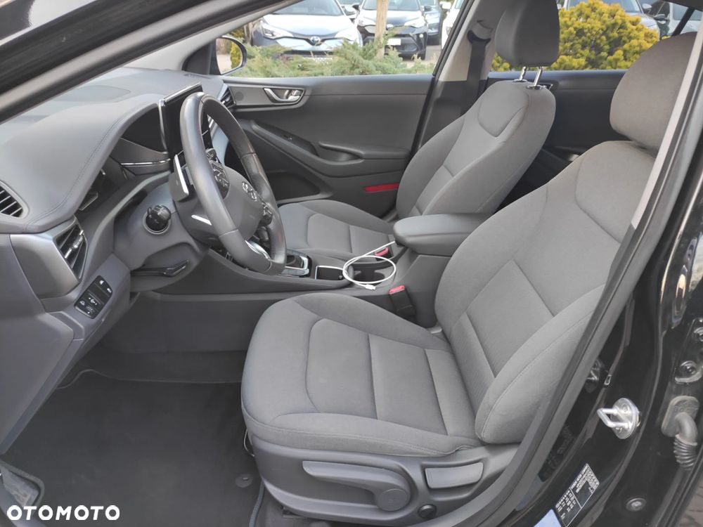 Hyundai IONIQ 1.6 GDI Premium - 19