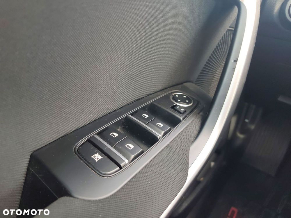 Kia Ceed - 22
