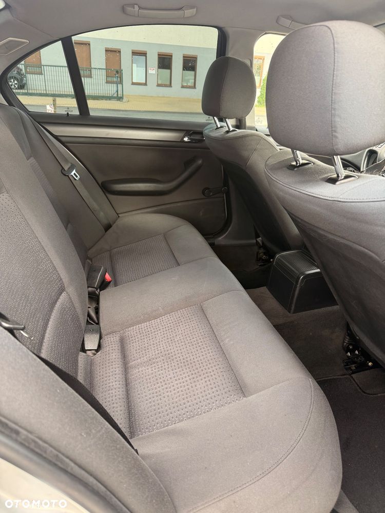 BMW Seria 3 320d - 8