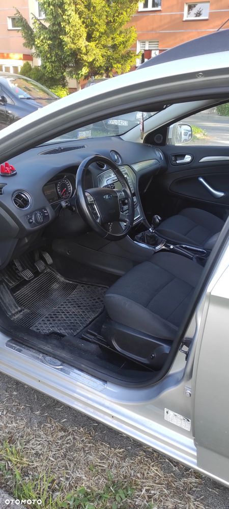 Ford Mondeo - 7