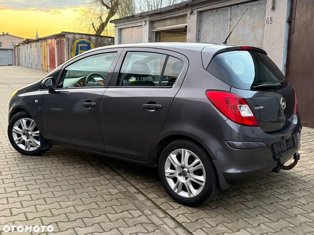 Opel Corsa 1.4 16V Edition - 7