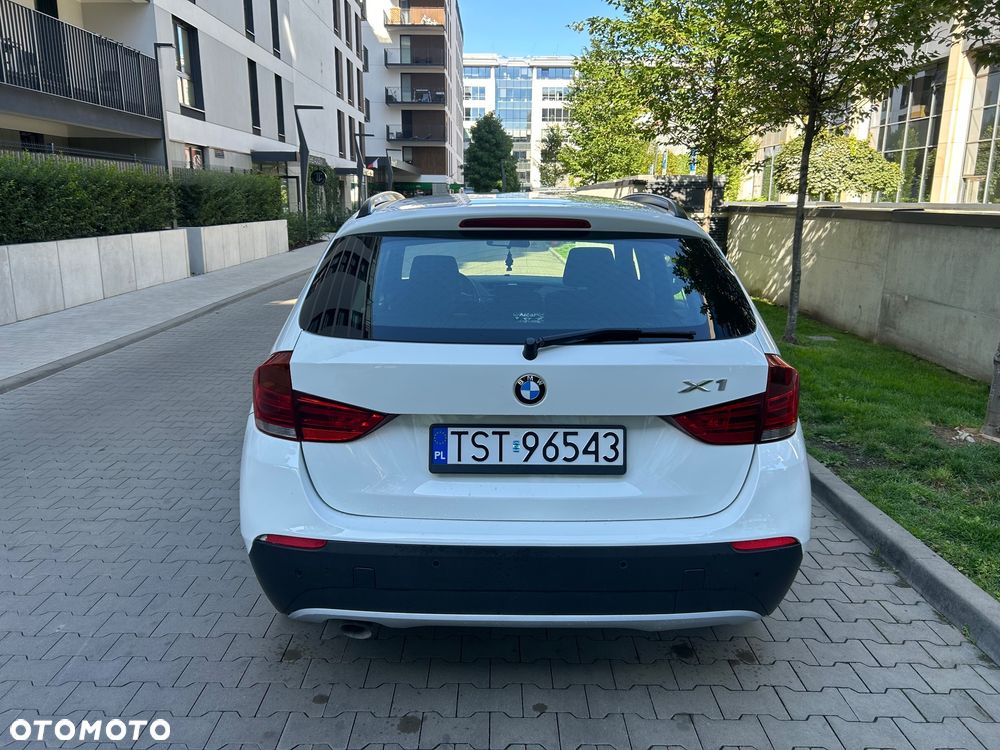 BMW X1 sDrive18d - 10
