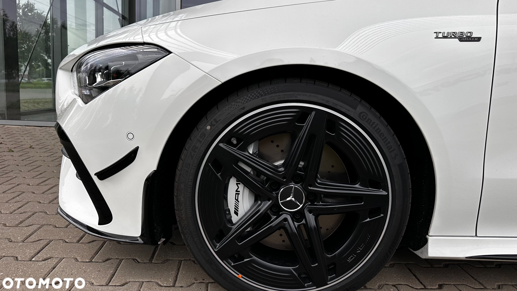 Mercedes-Benz CLA AMG 35 4-Matic 7G-DCT - 29