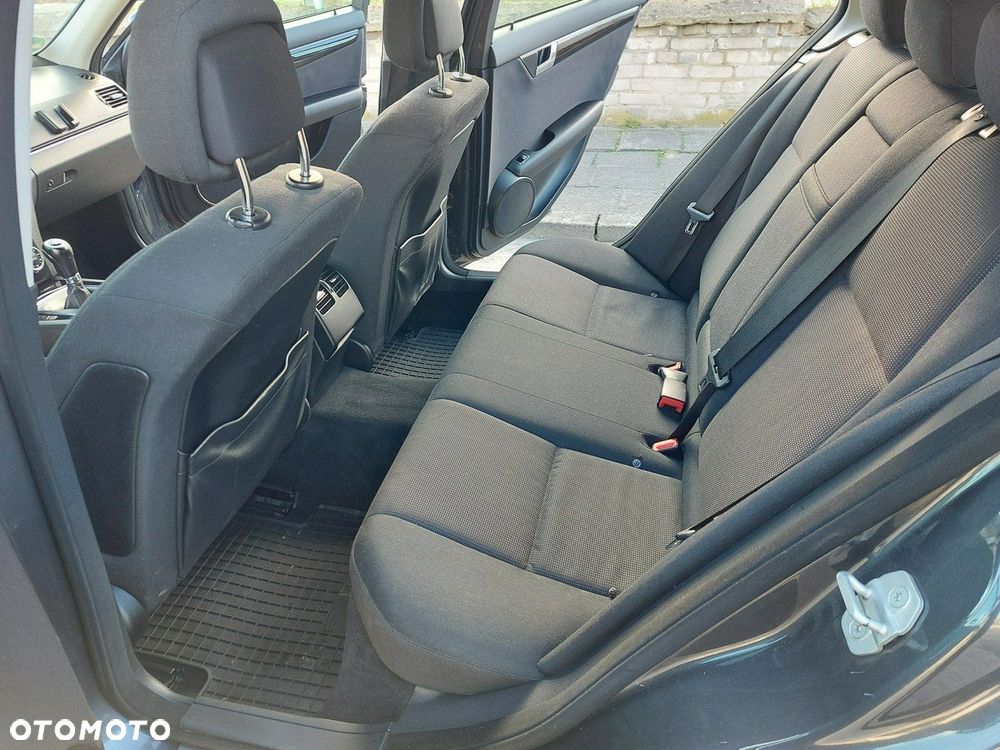 Mercedes-Benz Klasa C - 12