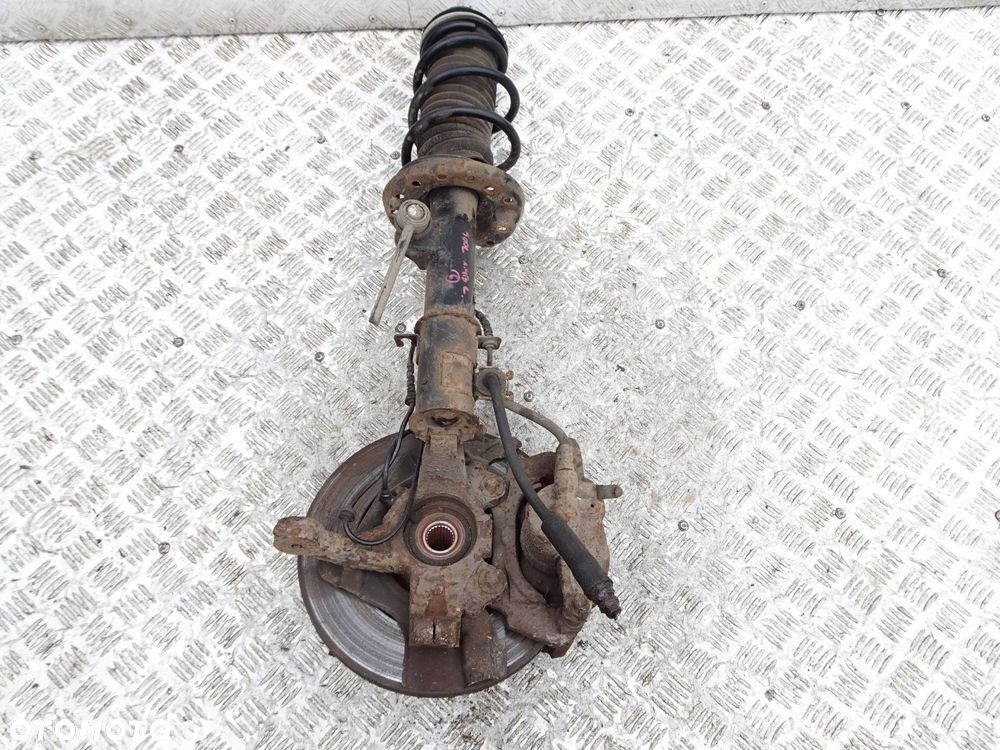 kolumna zwrotnica lewa fiat 500l 1.4 benzyna - 7