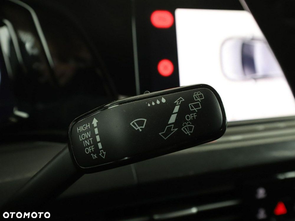 Volkswagen Golf - 36