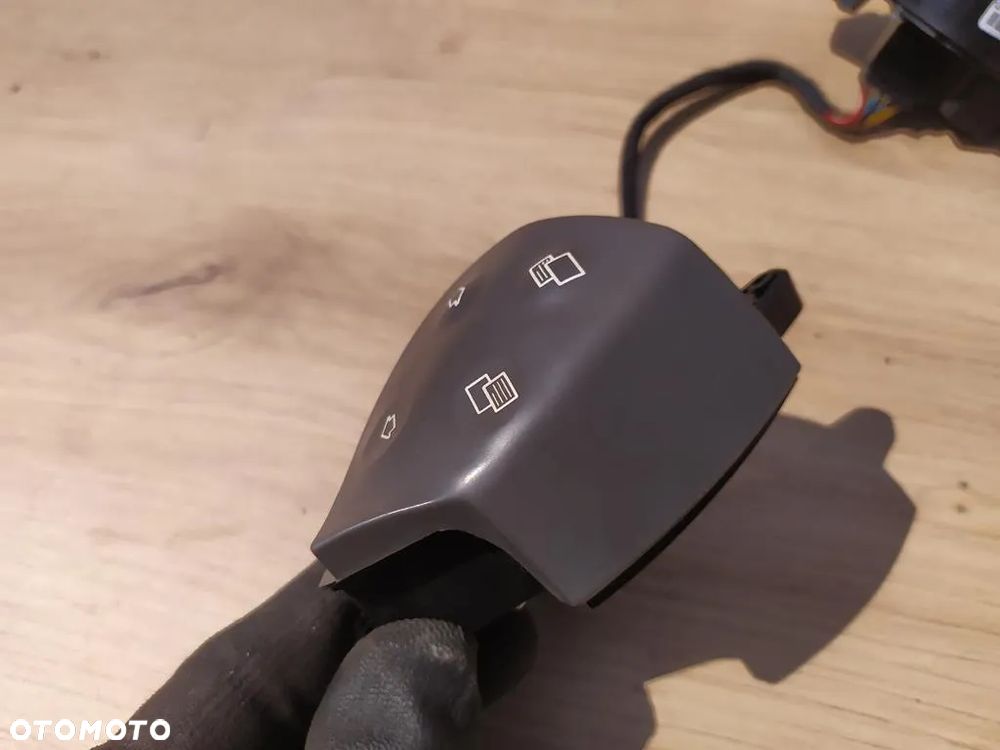 MERCEDES W211 MULTIFUNKCJA PRZYCISK KIEROWNICY SZARY A2118206110 - 3