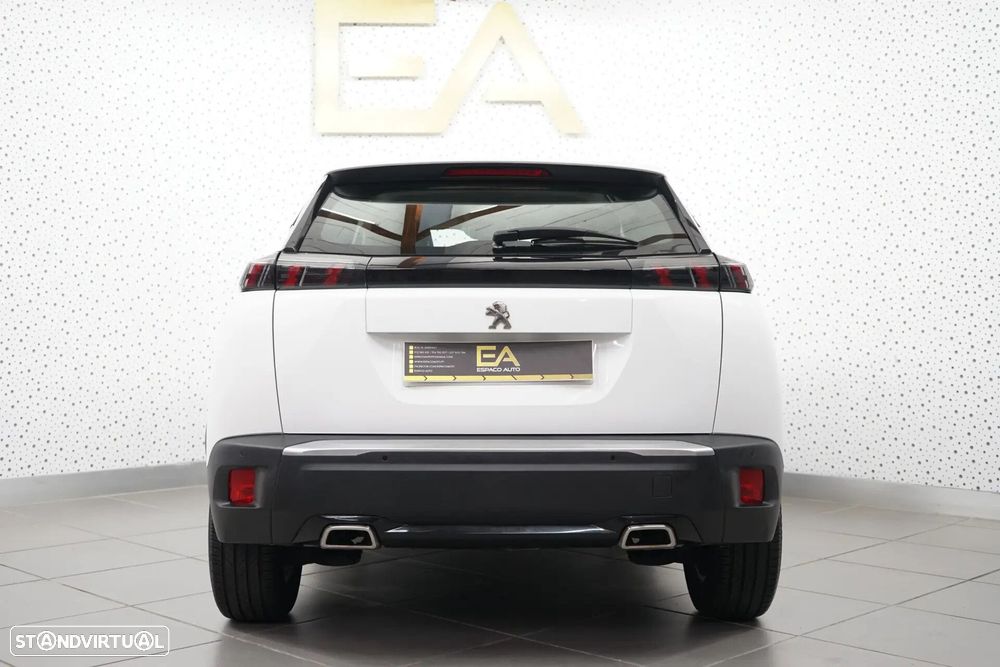 Peugeot 2008 1.2 PureTech Active Pack EAT8 - 5