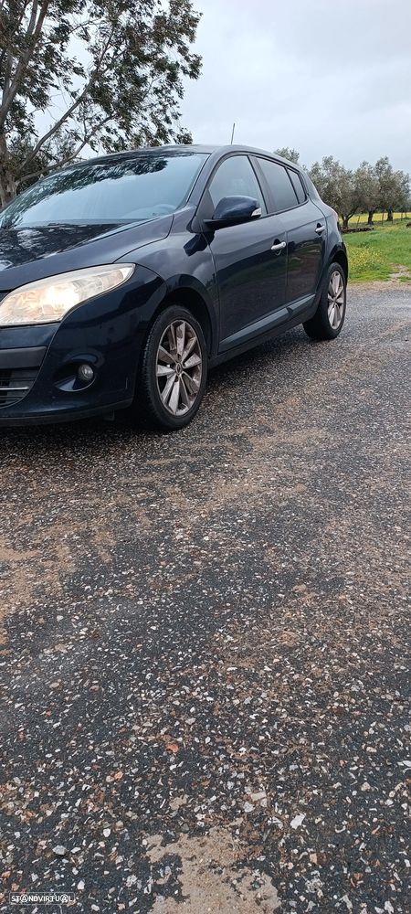 Renault Mégane 1.5 dCi Dynamique S - 4