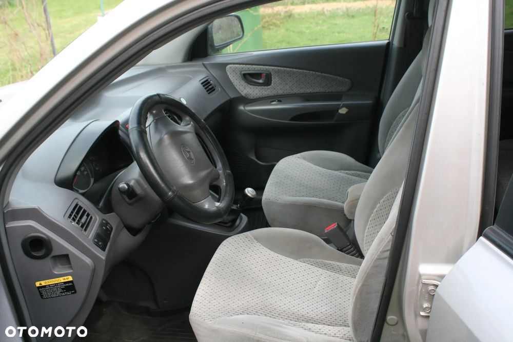 Hyundai Tucson 2.0 CRDi Active - 6