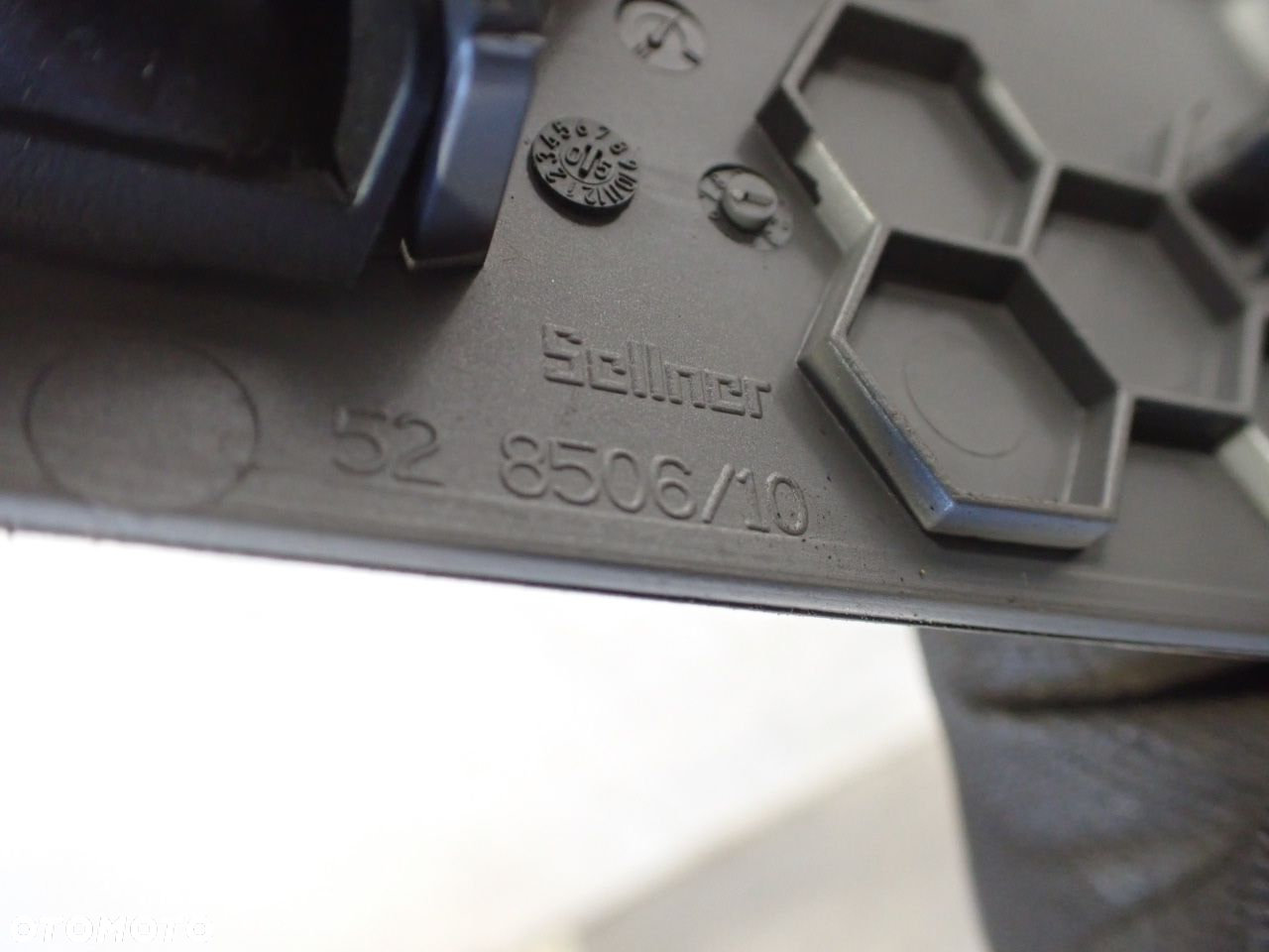 DEKOR KONSOLI KRATKA NAWIEWU BMW E90 320I 6924082A  7132845 - 10