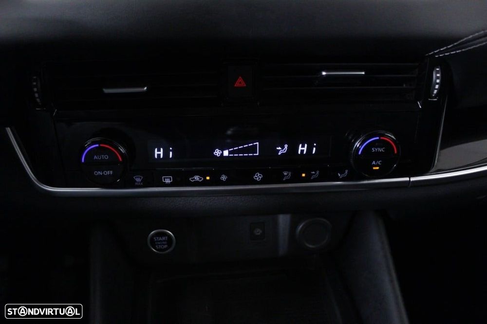 Nissan Qashqai 1.3 DIG-T N-Connecta LED+TT - 28