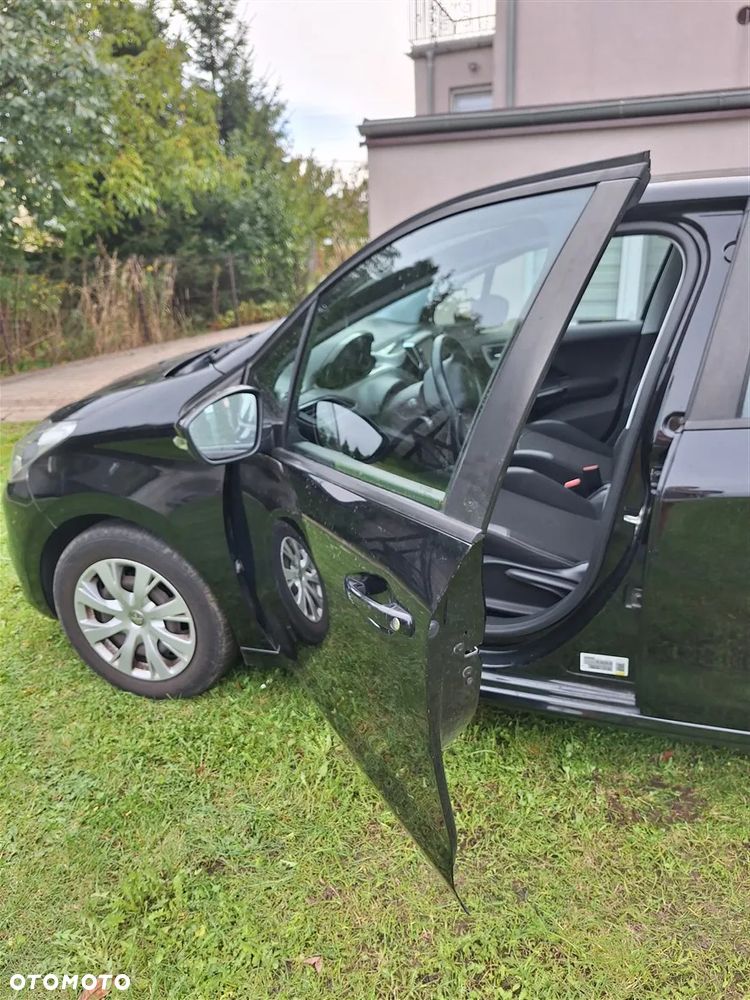 Peugeot 208 1.2 PureTech Active - 5