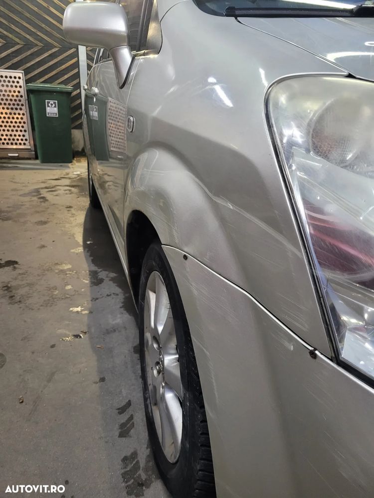 Toyota Corolla Verso 1.8 Luna - 8